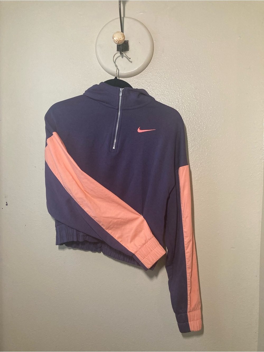 Nike Icon Clash 1/4 Zip Cropped Hoodie with Orange Waterproof Accent Stripes